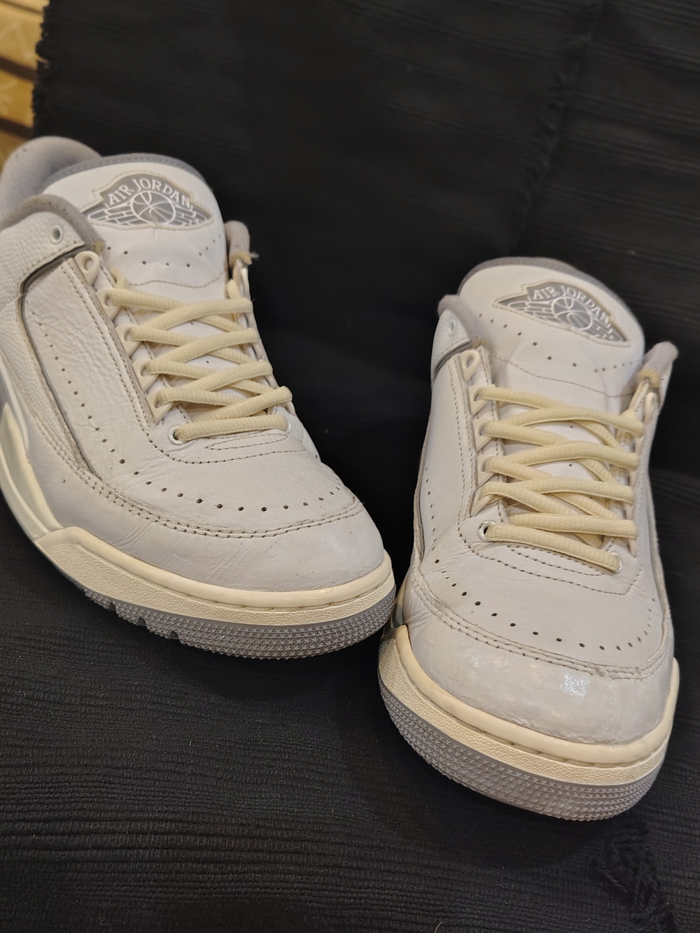 Jordan 2/3 White Cement Grey sneakers
